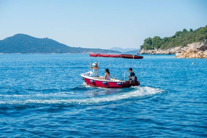 Rent a Small Boat Without Skipper - Explore the Islands - Included Amenities and Services