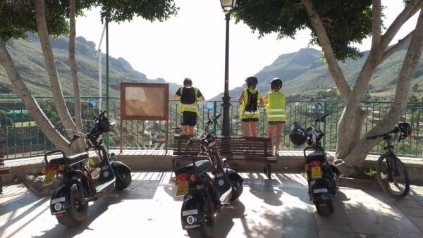 Rent an E-Scooter Chopper 6 Hour: Visit Mountains or Beaches - Frequently Asked Questions