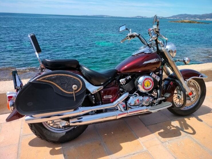 Rent Motorcycle 650cc / 1100cc Custom * Easy Rider Mallorca - Included Features and Services