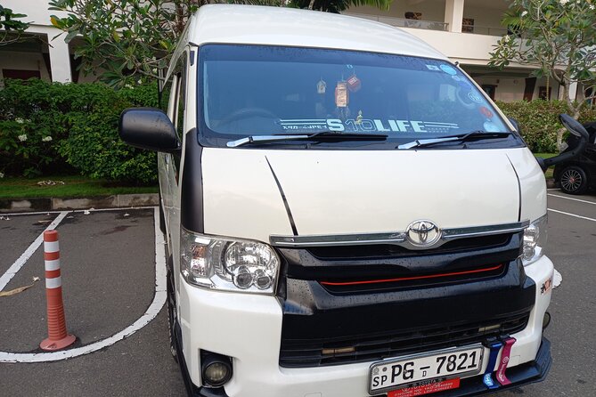 Rent Van (Mini Bus) With Driver in Sri Lanka - Availability and Reviews