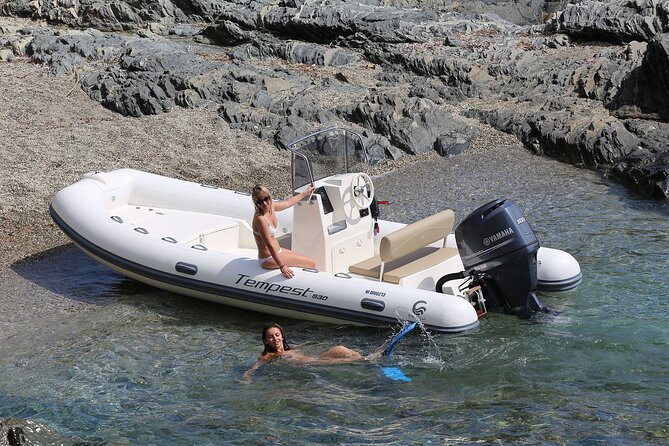 Rental Capelli Tempest 530 Max. 6 People 40 Hp - Capacity and Horsepower Details