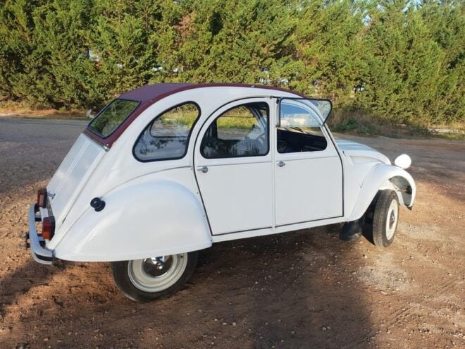 Rental of a 2cv for 4 Hours Without Driver - Contact and Location Details