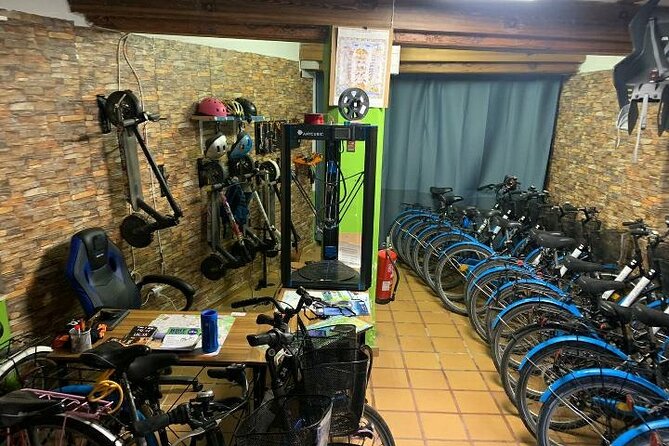 Rental of Bicycles and Scooters to Walk Around Valencia - Lowest Price Guarantee