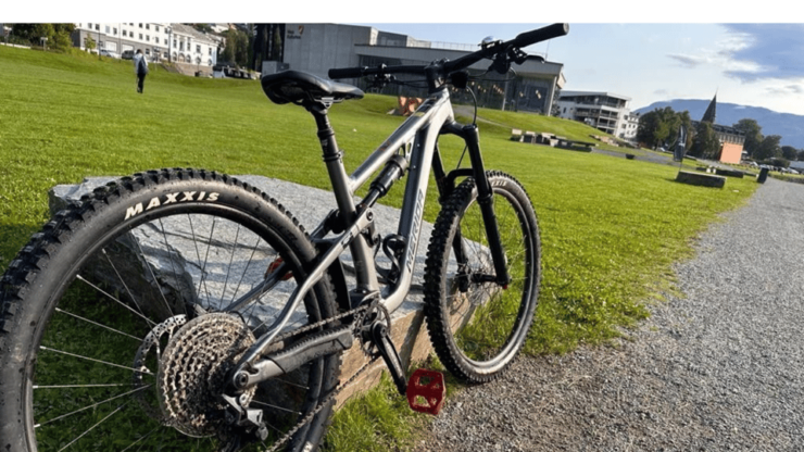 Rentals | Mountain Bike - Full Suspension - Rental Information