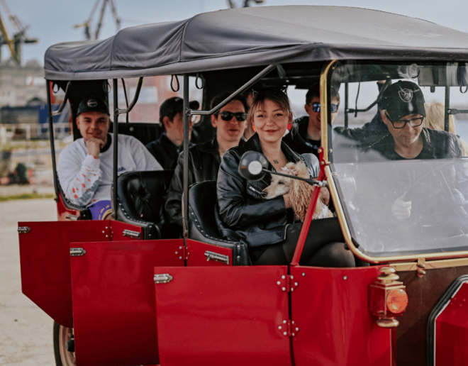 Reservation for Sightseeing in Retro Cars, Gdansk - Transportation Options
