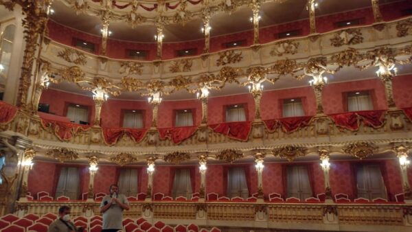 Residence of Munich Private Tour With Skip the Line Ticket - Tips for a Great Tour