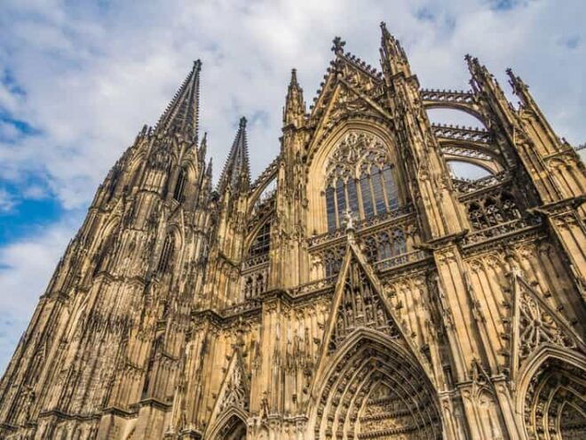 Resilient Cologne: A 1933-1945 Historical Walk - The Jewish Communitys Experience