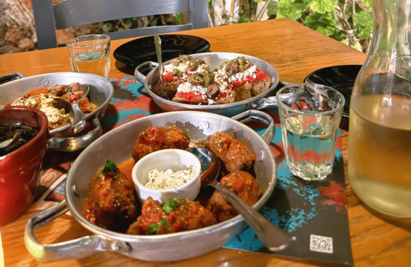 Rethymno Old Town: A Traditional Cretan Food Tour - Exploring Rethymnos Old Town