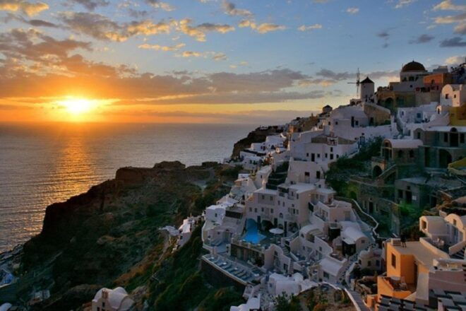 Rethymno-Santorini Island 1 Day Cruise - Explore Oia and Fira