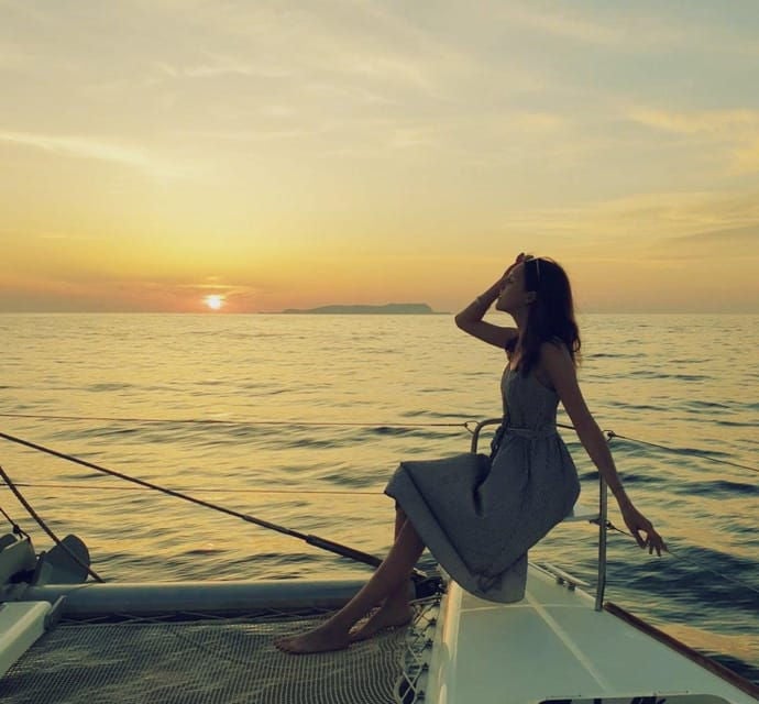 Rethymno: Sunset Catamaran Cruise with Wine and Snacks - Onboard Experience: Comfort, Food & Drinks