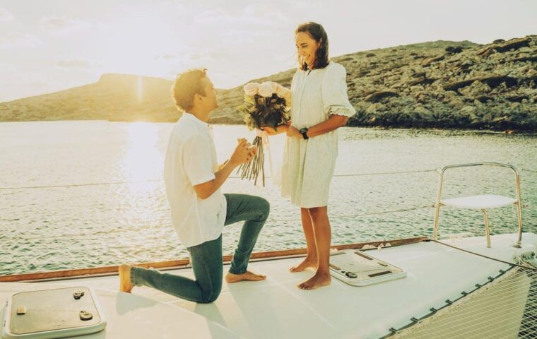 Rethymno: Sunset Catamaran Cruise with Wine and Snacks - The Sunset: A Picture-Perfect Moment