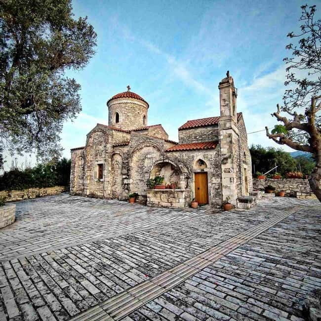 Rethymnon: Melidoni cave - Arkadi - Villages & Cooking Pies - Good To Know