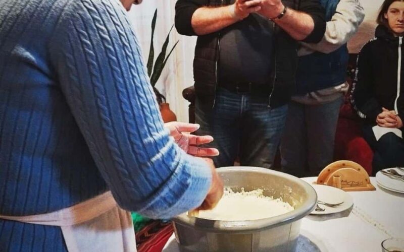 Rethymnon: Melidoni cave - Arkadi - Villages & Cooking Pies - Who Will Love This Tour?