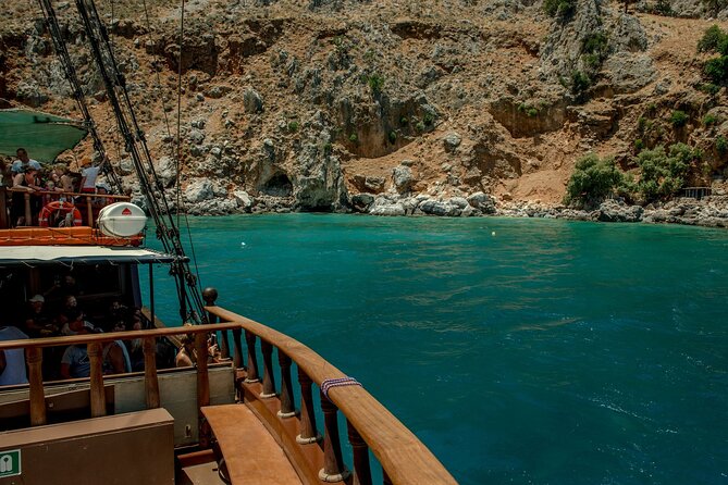 Rethymnon Sunset Cruise With a Pirate Boat - Tour Location and Meeting Point