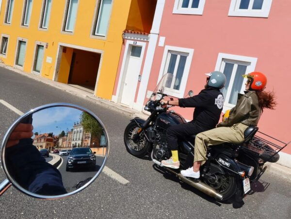 Retro Tour Lisbon | Cascais Classic | 1h00 - Panoramic Views