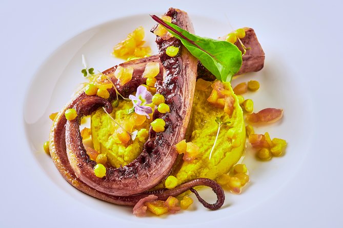 Retsina Wine - Create Your Private Athens Wine Tour - Tasting Retsina Wine in Athens