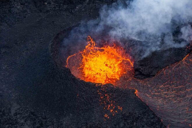 Reykjavik: 45-Minute Volcano Sightseeing Helicopter Tour - Comfort