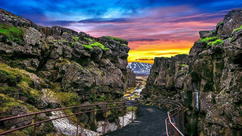 Reykjavík: 5-Day Northern Lights Hunt & Glacier Lagoon Tour - Exploring Iceland’s Natural Marvels in 5 Days