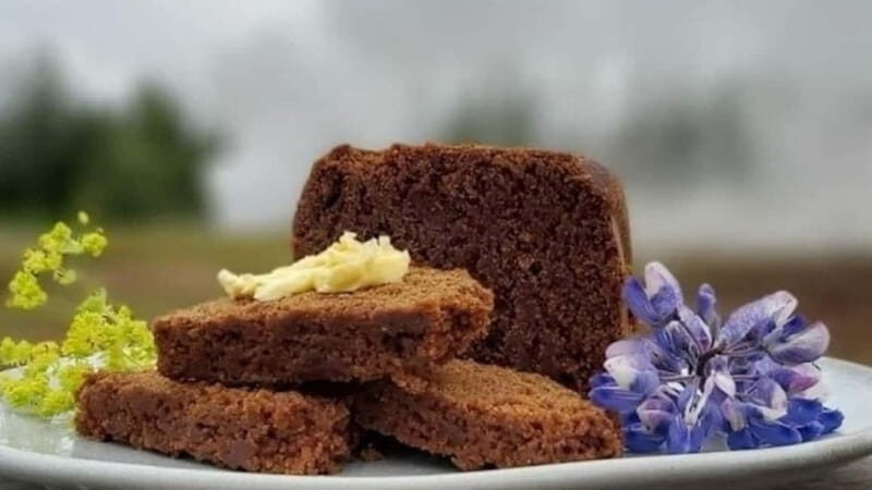 Reykjavík: Golden Circle, 2 Geysers & Geothermal Bakery Tour - Authentic Experiences from the Reviews