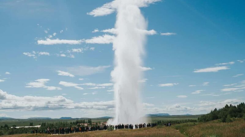 Reykjavik: Golden Circle tour: Geysir, Gullfoss, Thingvellir - Who Will Love This Tour?