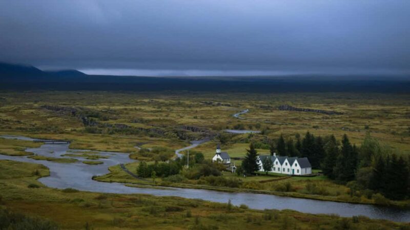 Reykjavik: Golden Circle tour: Geysir, Gullfoss, Thingvellir - The Sum Up