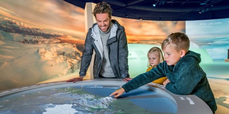 Reykjavík: Golden Circle Tour & Perlan Museum Tour - Good To Know