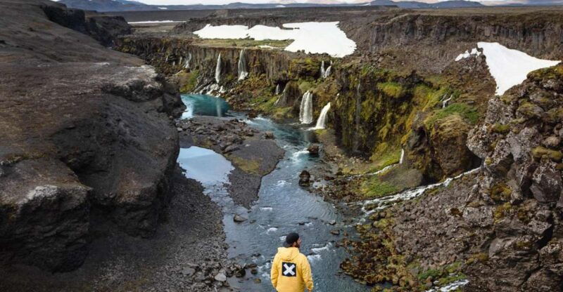 Reykjavík: Landmannalaugar Hike w. Photos & Valley of Tears - Exploring the Itinerary: What You Can Expect