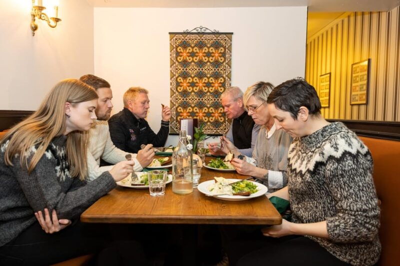 Reykjavik: Private Vegetarian Food Walking Tour - Good To Know