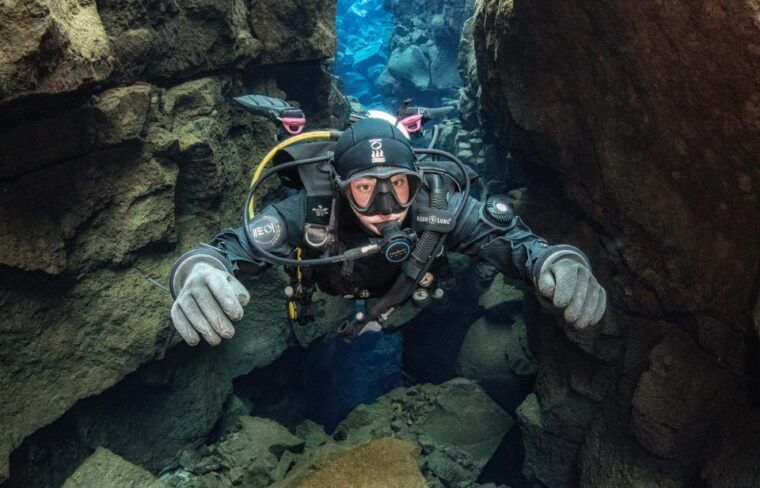 Reykjavík: Silfra Fissure Diving with Optional Pickup - Practical Tips for Travelers