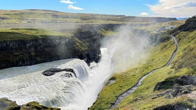 Reykjavik Thingvellir & Geysir Full-Day Small Group Tour - The guide may make the day