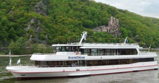 Rhine Valley Castles: 1.5-Hour Boat Tour From Rüdesheim - Inclusions and Accessibility