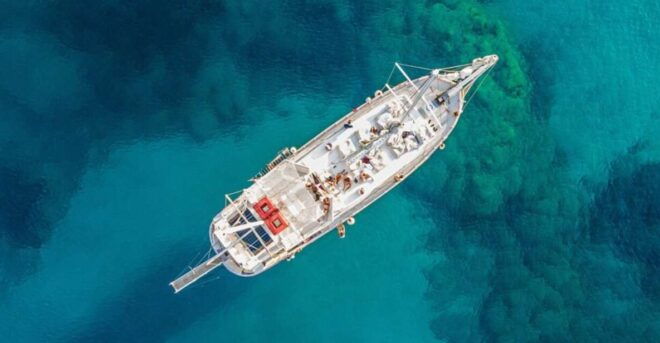 Rhodes: Boat Tour With Swimming, Gourmet Lunch, and Drinks - Important Information