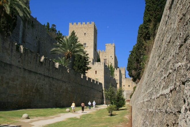 Rhodes: Private Medieval City Treasure Hunt With Food Stops - Food Stops and Local Cuisine