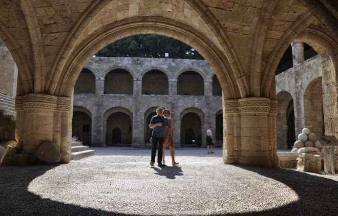Rhodes: Sightseeing Walking Tour in Jewish Quarter of Rhodes - Uncovering Rhodes Hidden History at the Grand Masters Palace