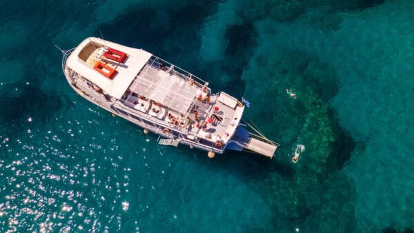 Rhodes: Sunset Cruise With Live Music, Wine & Greek Buffet - Customer Feedback