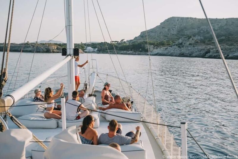 Rhodes: Sunset Cruise with Open Bar, Dinner, & Live Music - Why This Cruise Stands Out