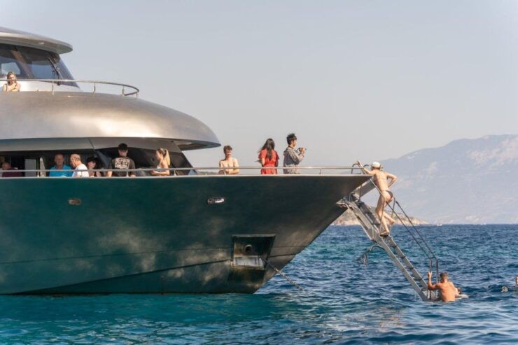 Rhodes Town: Cruise to Lindos With Full Hour Swimming Stops - Good To Know