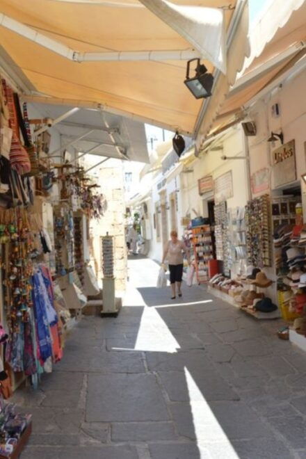 Rhodes Town: Day Trip To Lindos By Bus - Full Description
