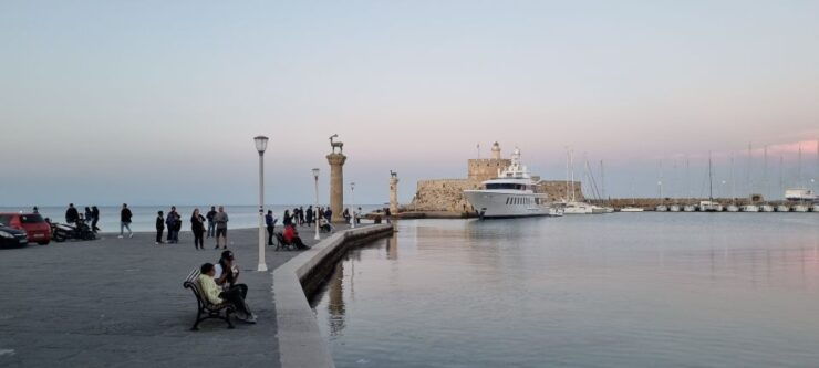 Rhodes Town: Guided Tour With 9D Cinema and Pickup - Tour Overview