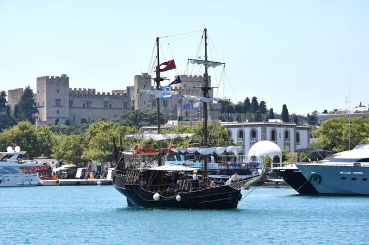 Rhodes:1-hour Sightseeing Day Cruise on an 18th-Century Boat - Highlights of the Experience