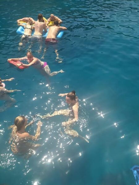Rhodes:Cruises With Free Lunch and Half Price Drinks - Age and Participant Information