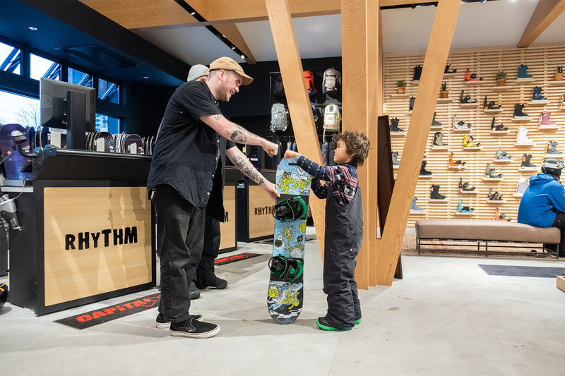 Rhythm Niseko Ski/Snowboard Gear & Wear Rental (Special Price) - A Hirafu rental shop close to Grand Hirafu