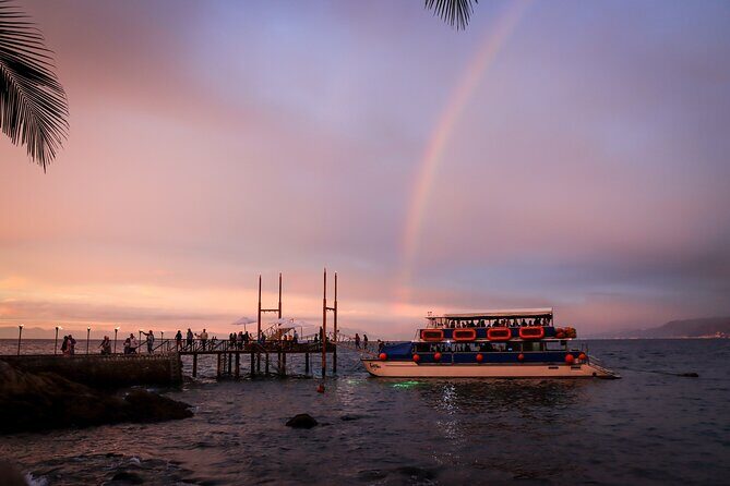 Rhythms of the Night Gourmet Dinner show, Boat Tour, open bar - FAQs