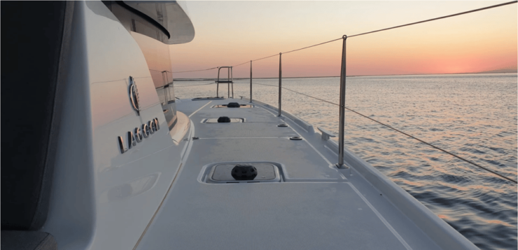 Ria Formosa: Catamaran Trip With Crew Included - Catamaran Details