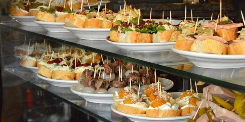 Rialto Market and Cicchetti Cooking Class in Venetian Venue - Savoring Your Creations with a Classic Spritz