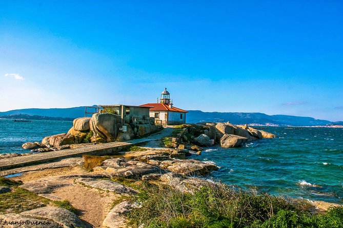 Rías Baixas Private Tour With Wine Tasing, Food, Mussels Boat and Pickup - The Sum Up