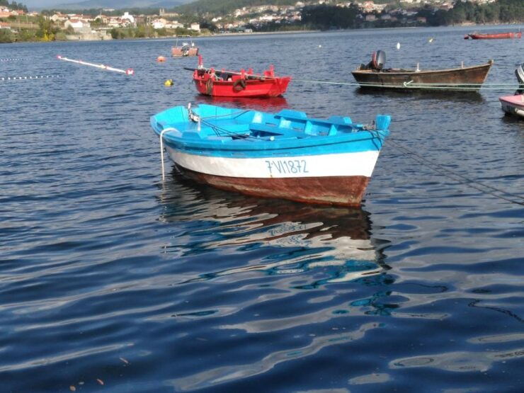 Rias Baixas Tour; Arousa and Toxa Islands, Combarro & Boat - Experience Highlights