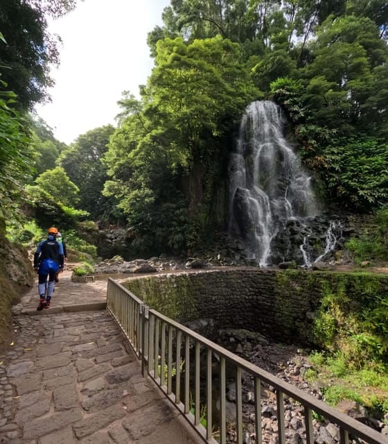 Ribeira Dos Caldeirões: Guided Canyoning Tour With Gear - Good To Know