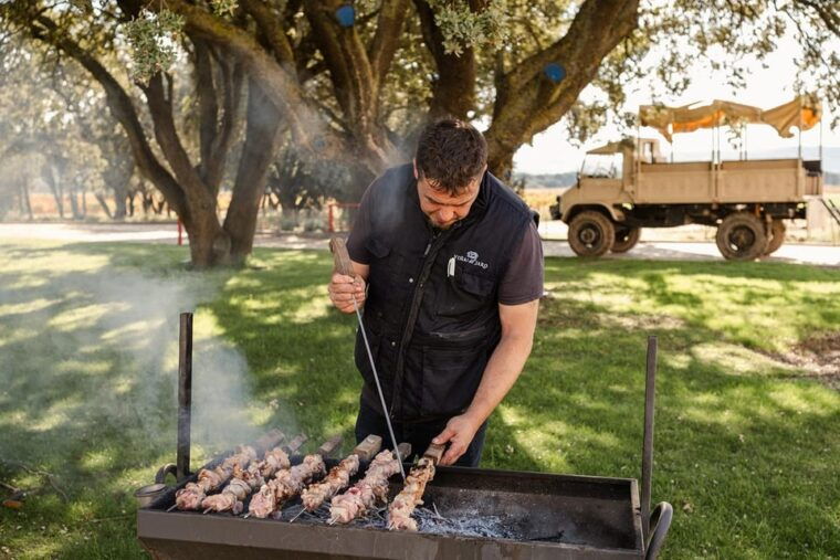 Ribera Del Duero: Experience, Vineyard and 4x4 Mountain, Aperitif and Tasting. - Wine Tasting Experience