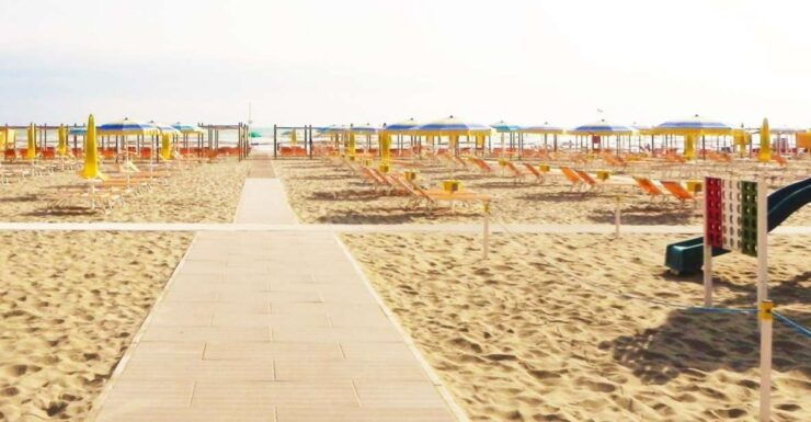 Riccione: 71 Beach With Umbrella, Sunbed, & Aperitif - Activity Details